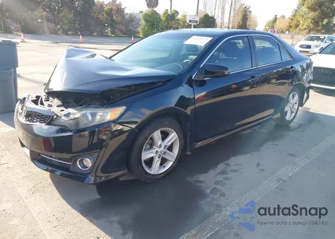 2013 Toyota Camry Se z USA, uszkodzony, nr VIN 4T1BF1FK4DU249093
